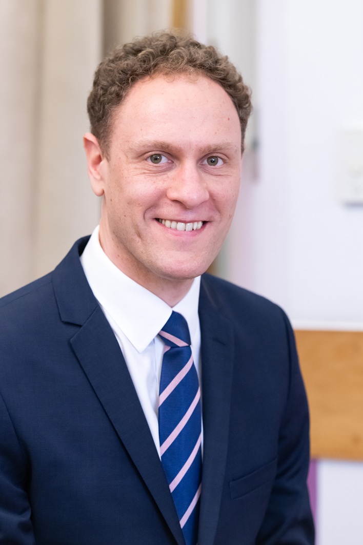 Alistair Russell.jpg